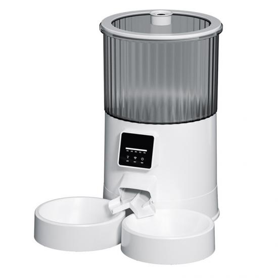 Vacuum pet feeder